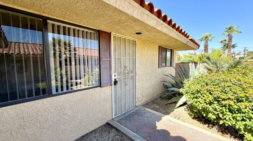 44600 San Rafael Avenue - Unit 05 - Palm Desert - California - 2 bed, 1 bath rental property