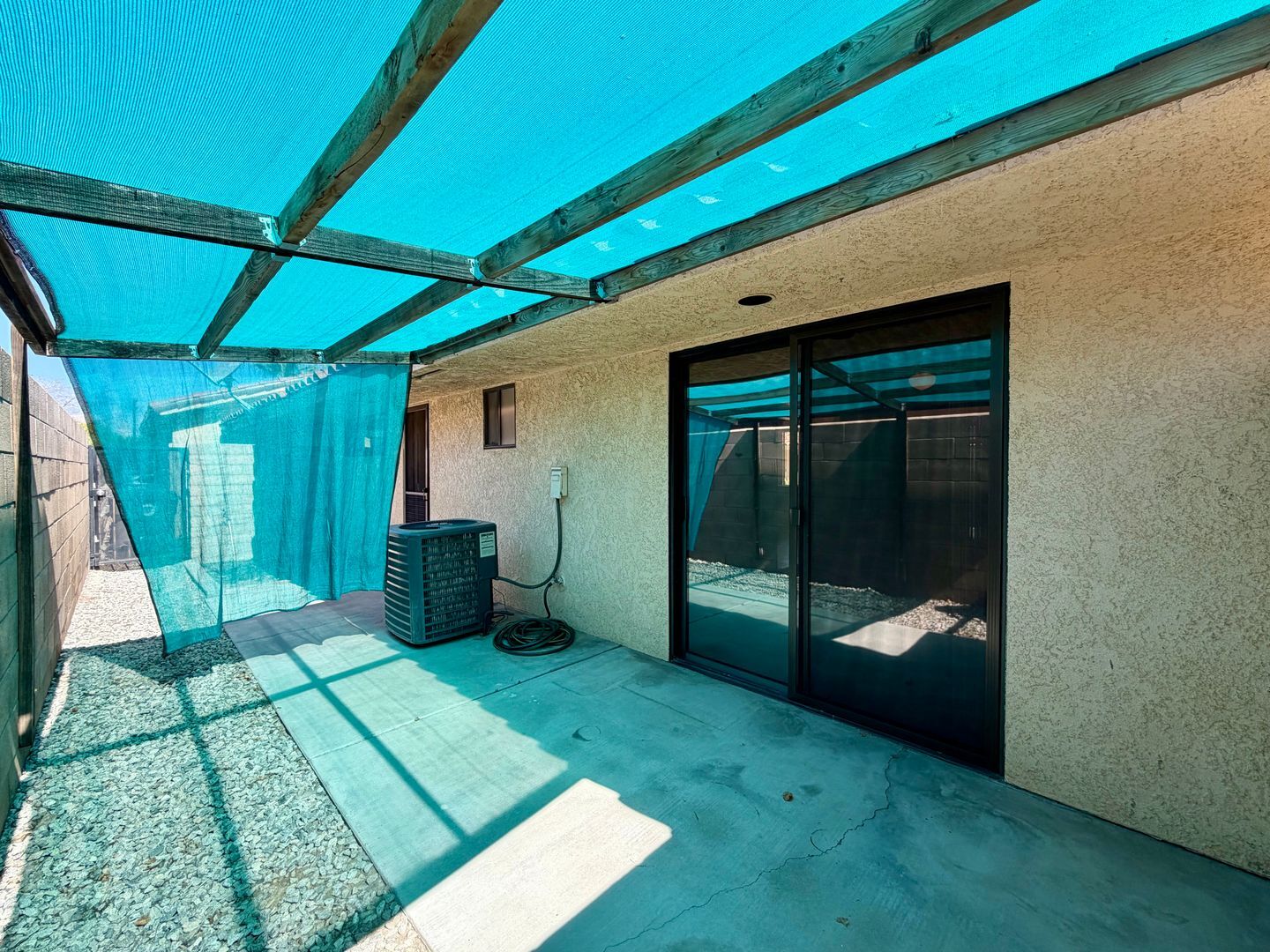 44600 San Rafael Avenue - Unit 05 - Palm Desert - California - 2 bed, 1 bath rental property