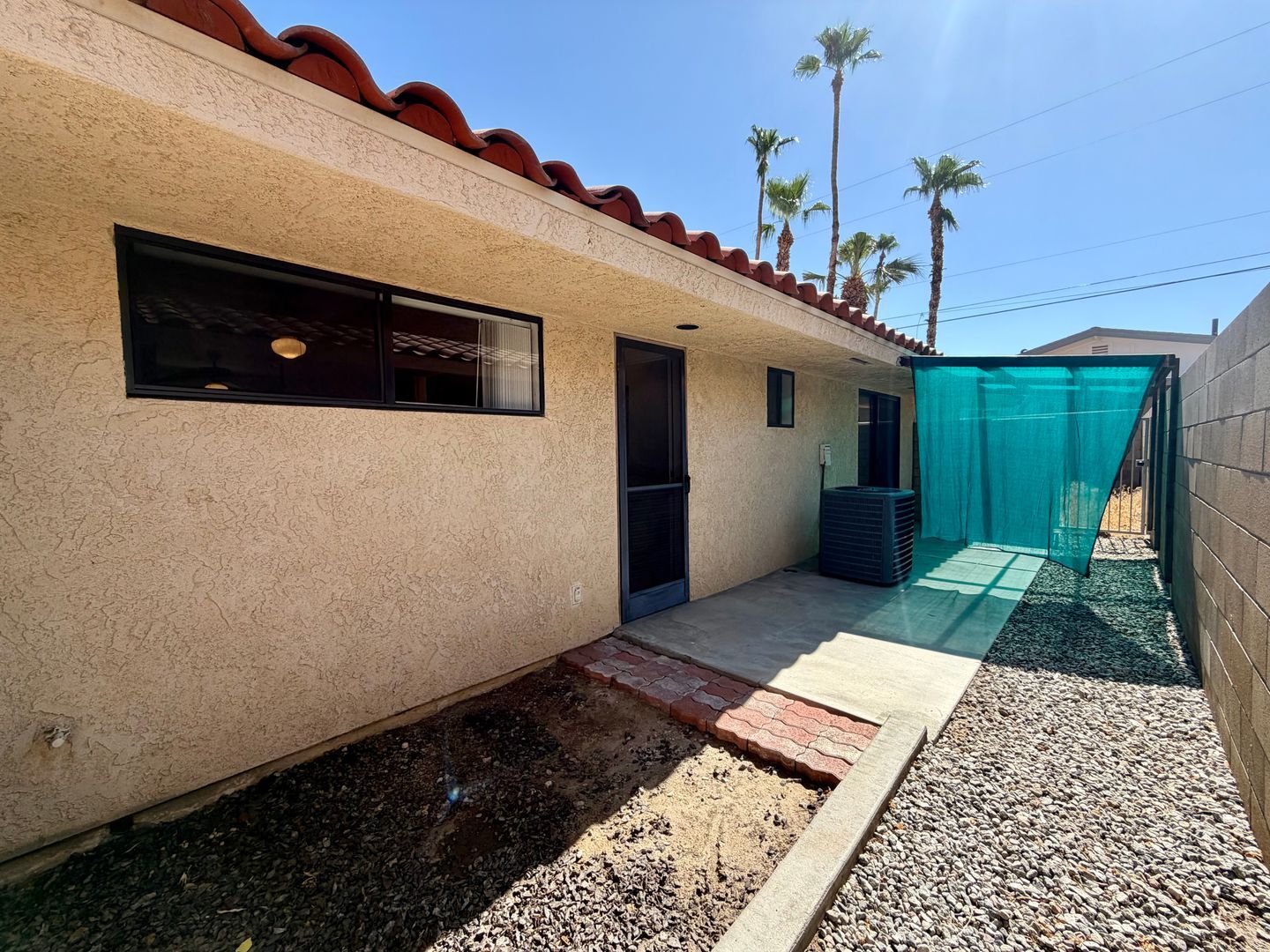44600 San Rafael Avenue - Unit 05 - Palm Desert - California - 2 bed, 1 bath rental property