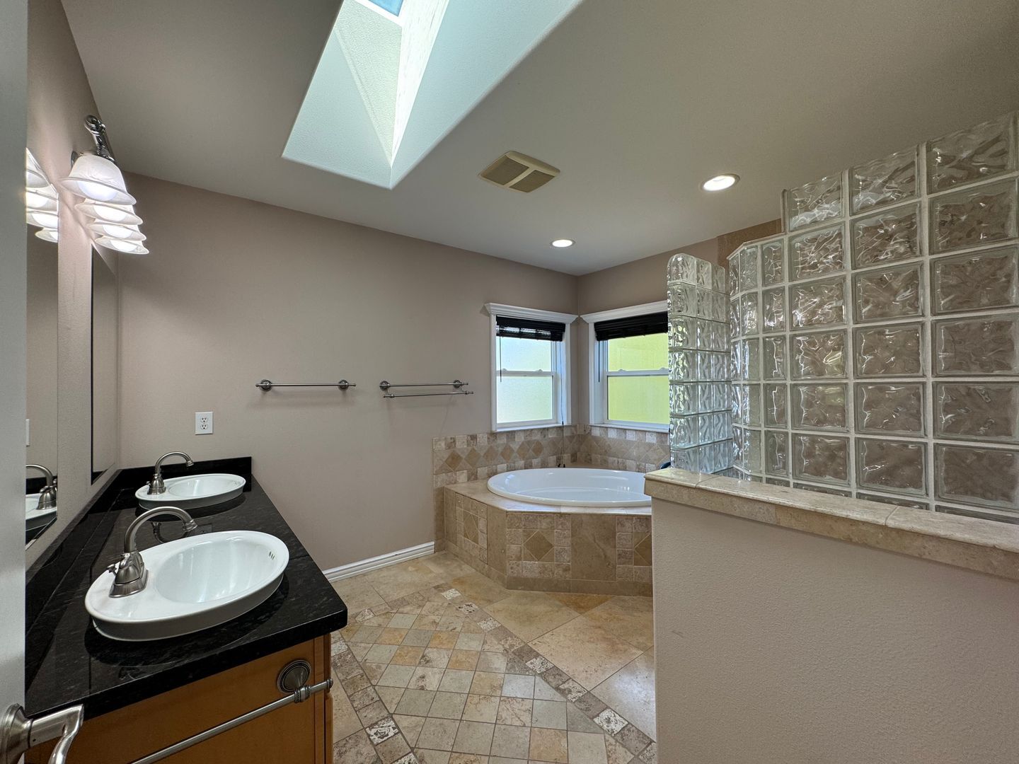 4467 Castlerock Dr - Blaine - Washington - 4 bed, 2 bath rental property
