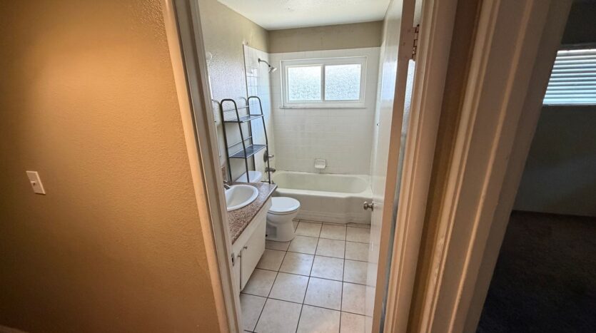 4752 Crestview Dr - Carmichael - California - 4 bed, 3 bath rental property