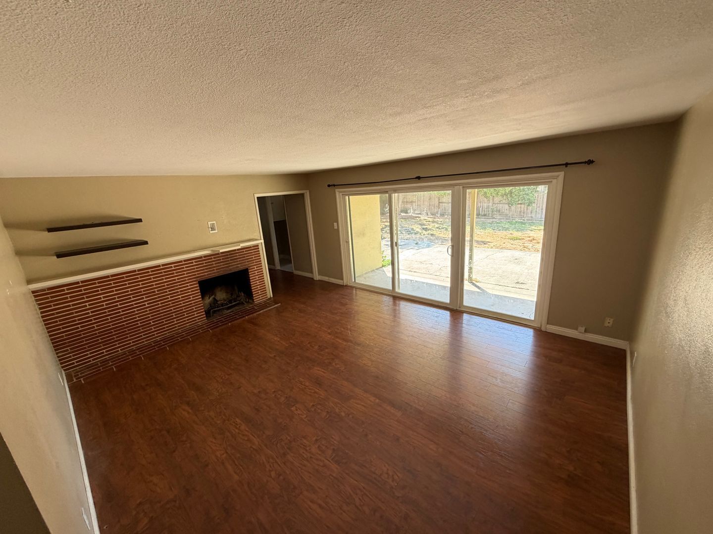 4752 Crestview Dr - Carmichael - California - 4 bed, 3 bath rental property