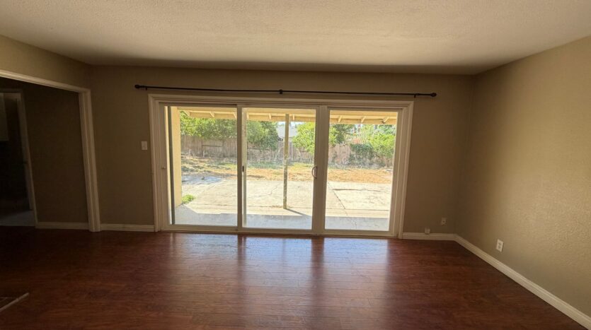 4752 Crestview Dr - Carmichael - California - 4 bed, 3 bath rental property
