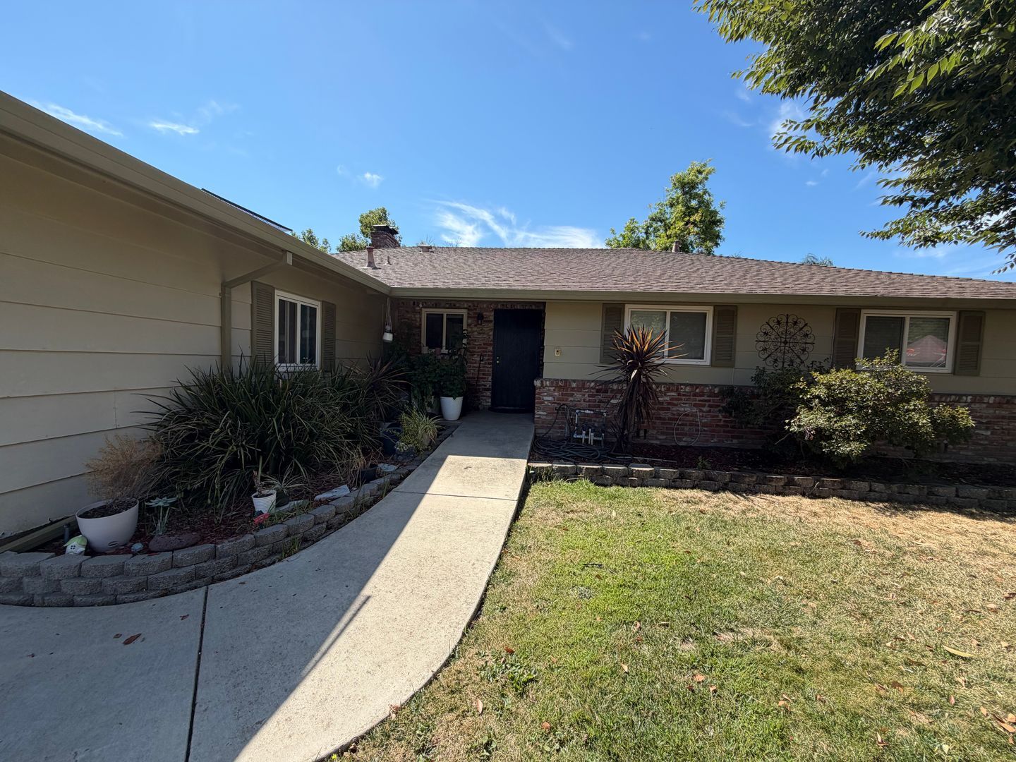 4752 Crestview Dr - Carmichael - California - 4 bed, 3 bath rental property