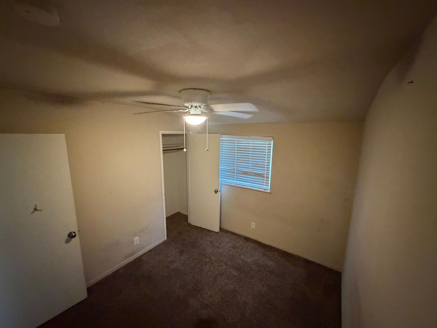 4752 Crestview Dr - Carmichael - California - 4 bed, 3 bath rental property