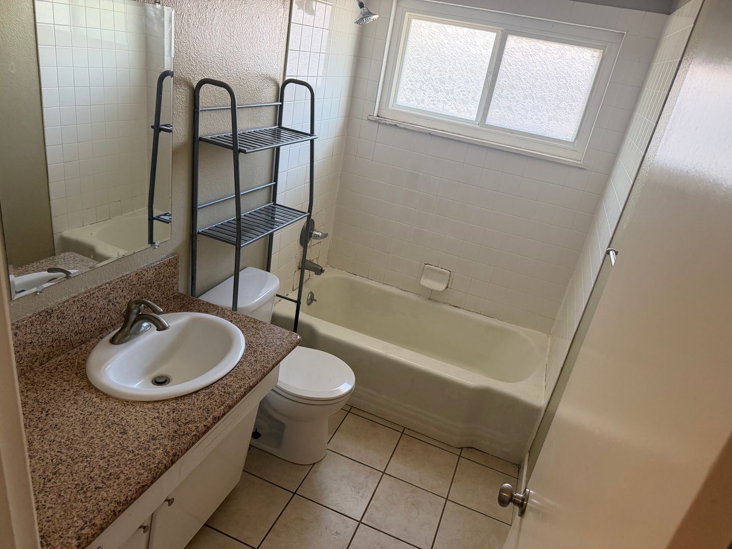 4752 Crestview Dr - Carmichael - California - 4 bed, 3 bath rental property