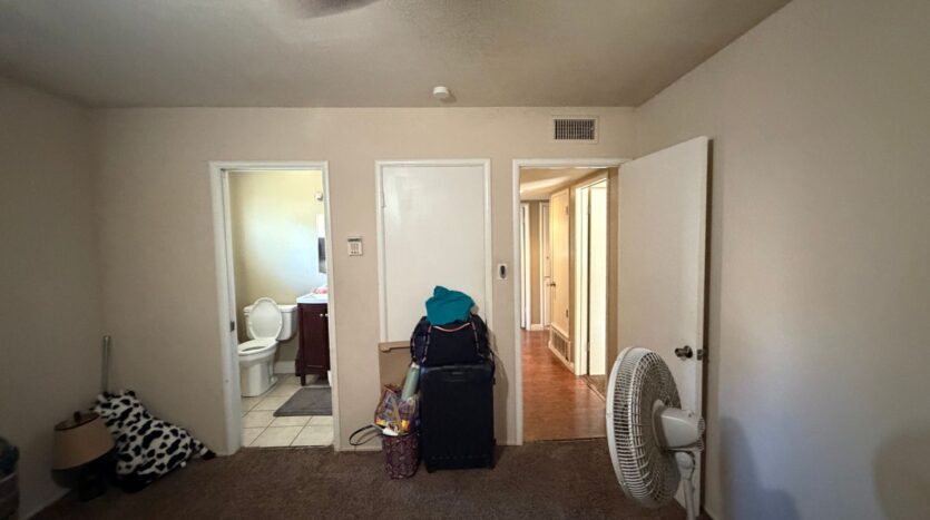 4752 Crestview Dr - Carmichael - California - 4 bed, 3 bath rental property