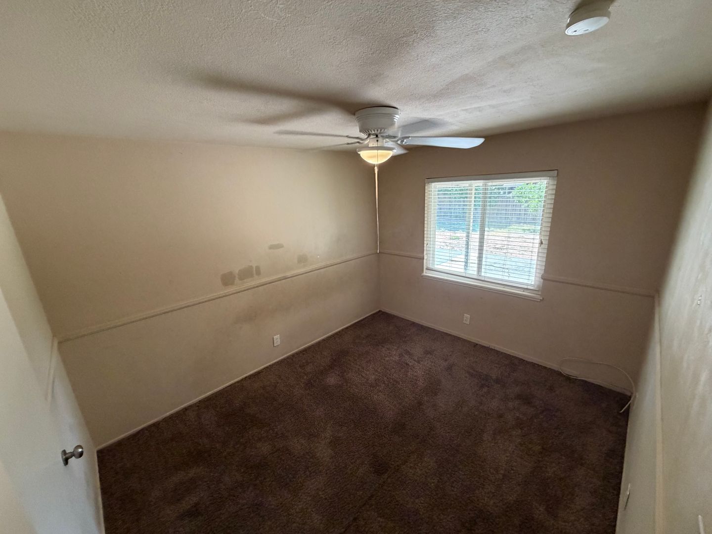 4752 Crestview Dr - Carmichael - California - 4 bed, 3 bath rental property