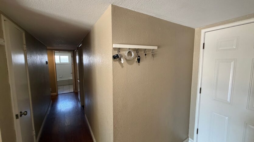 4752 Crestview Dr - Carmichael - California - 4 bed, 3 bath rental property