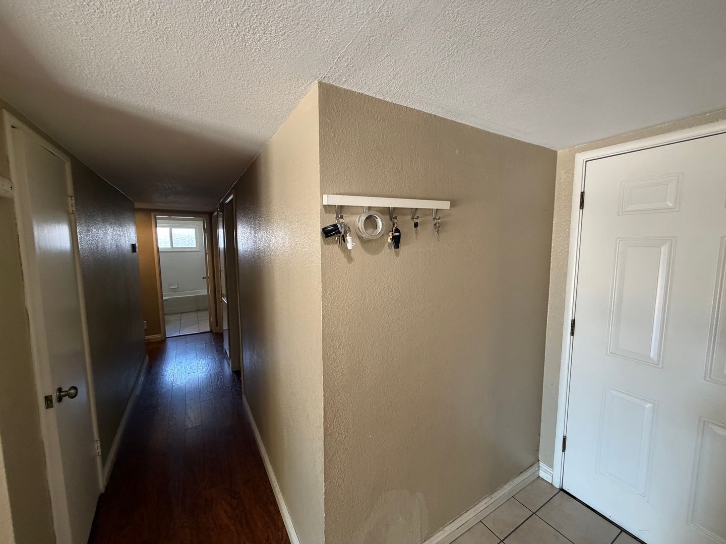 4752 Crestview Dr - Carmichael - California - 4 bed, 3 bath rental property