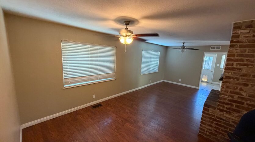 4752 Crestview Dr - Carmichael - California - 4 bed, 3 bath rental property
