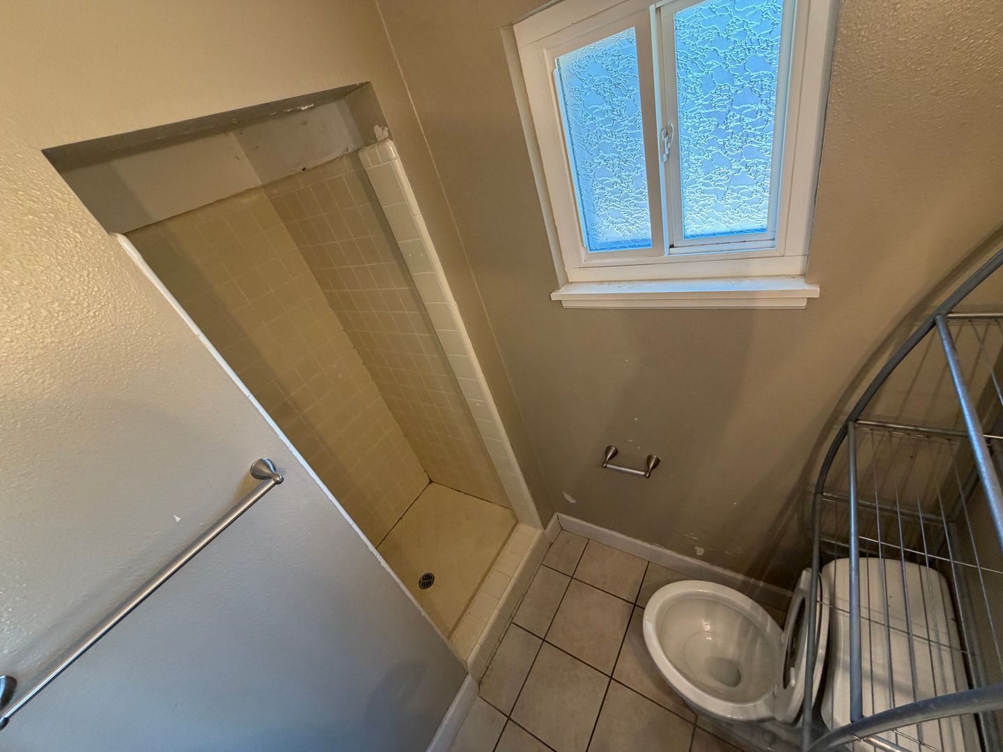 4752 Crestview Dr - Carmichael - California - 4 bed, 3 bath rental property