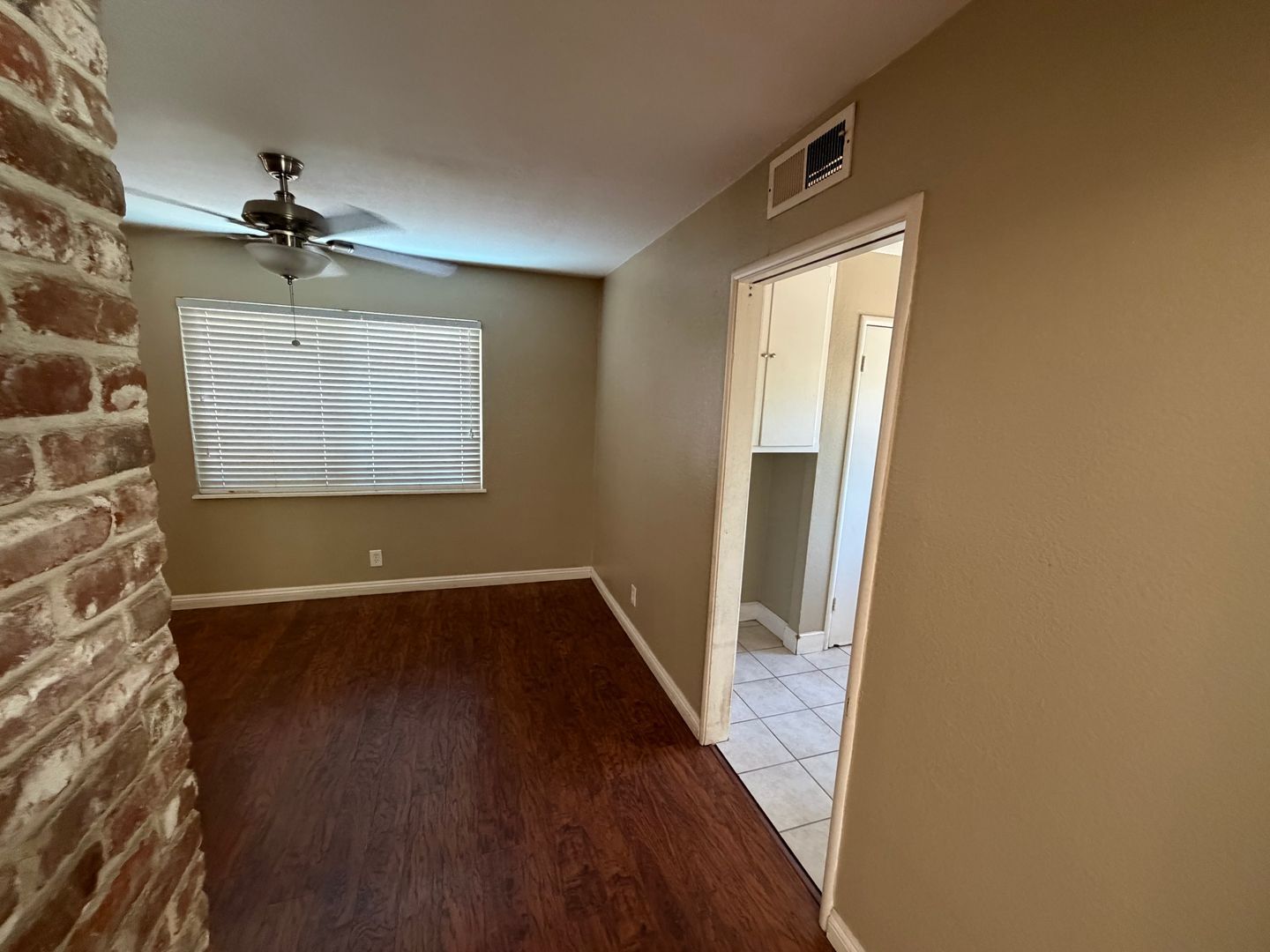 4752 Crestview Dr - Carmichael - California - 4 bed, 3 bath rental property