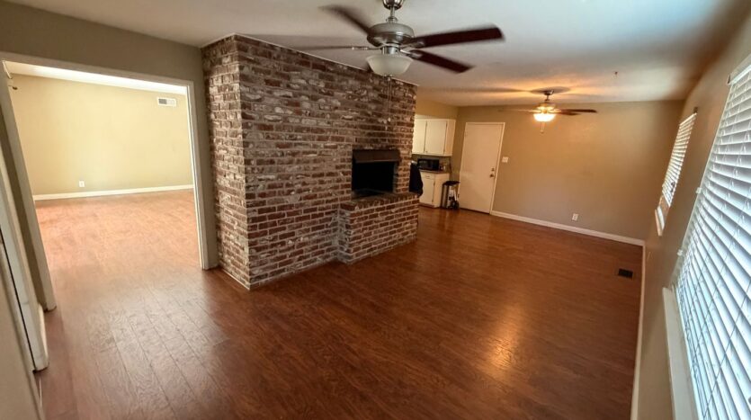 4752 Crestview Dr - Carmichael - California - 4 bed, 3 bath rental property