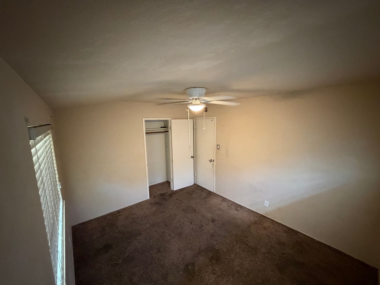 4752 Crestview Dr - Carmichael - California - 4 bed, 3 bath rental property