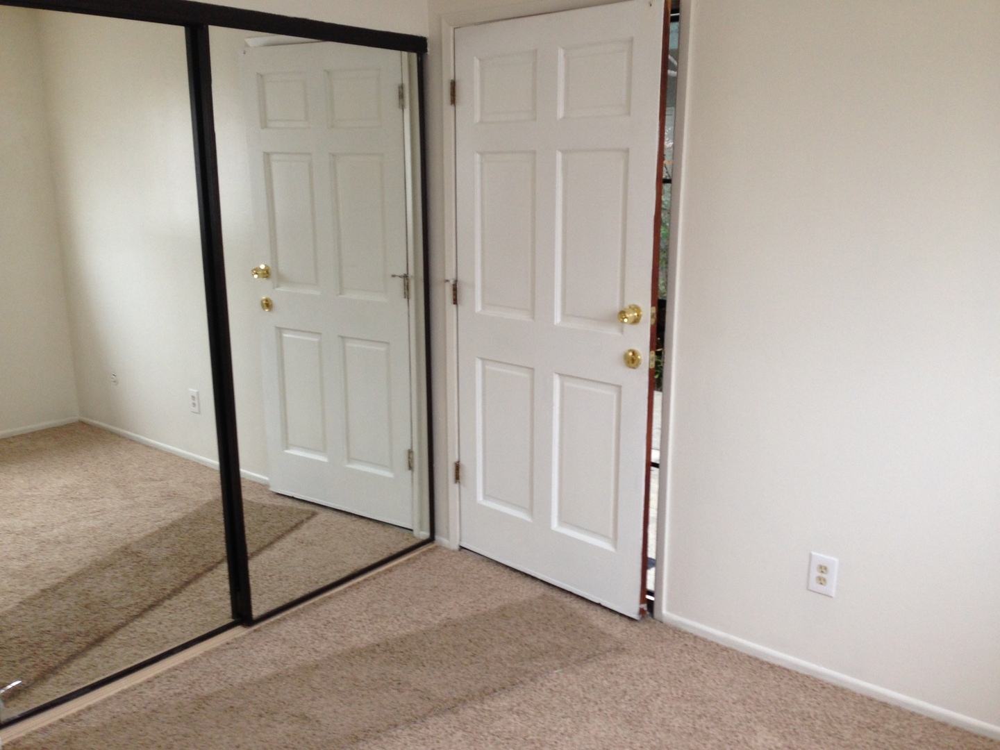 4885 Cole Street #8 - San Diego - California - 3 bed, 1.5 bath rental property