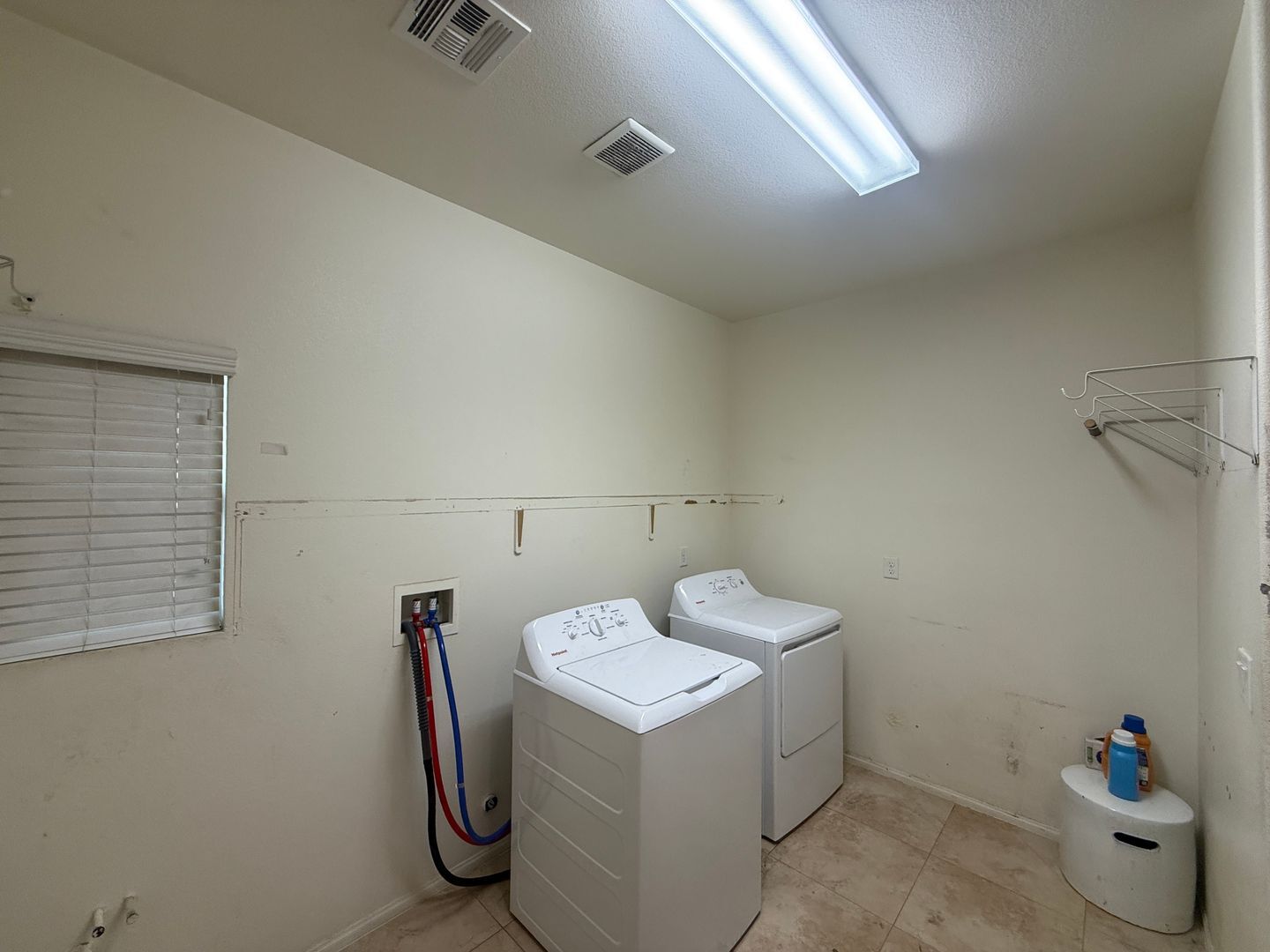 4957 Harold Street - North Las Vegas - Nevada - 5 bed, 3 bath rental property