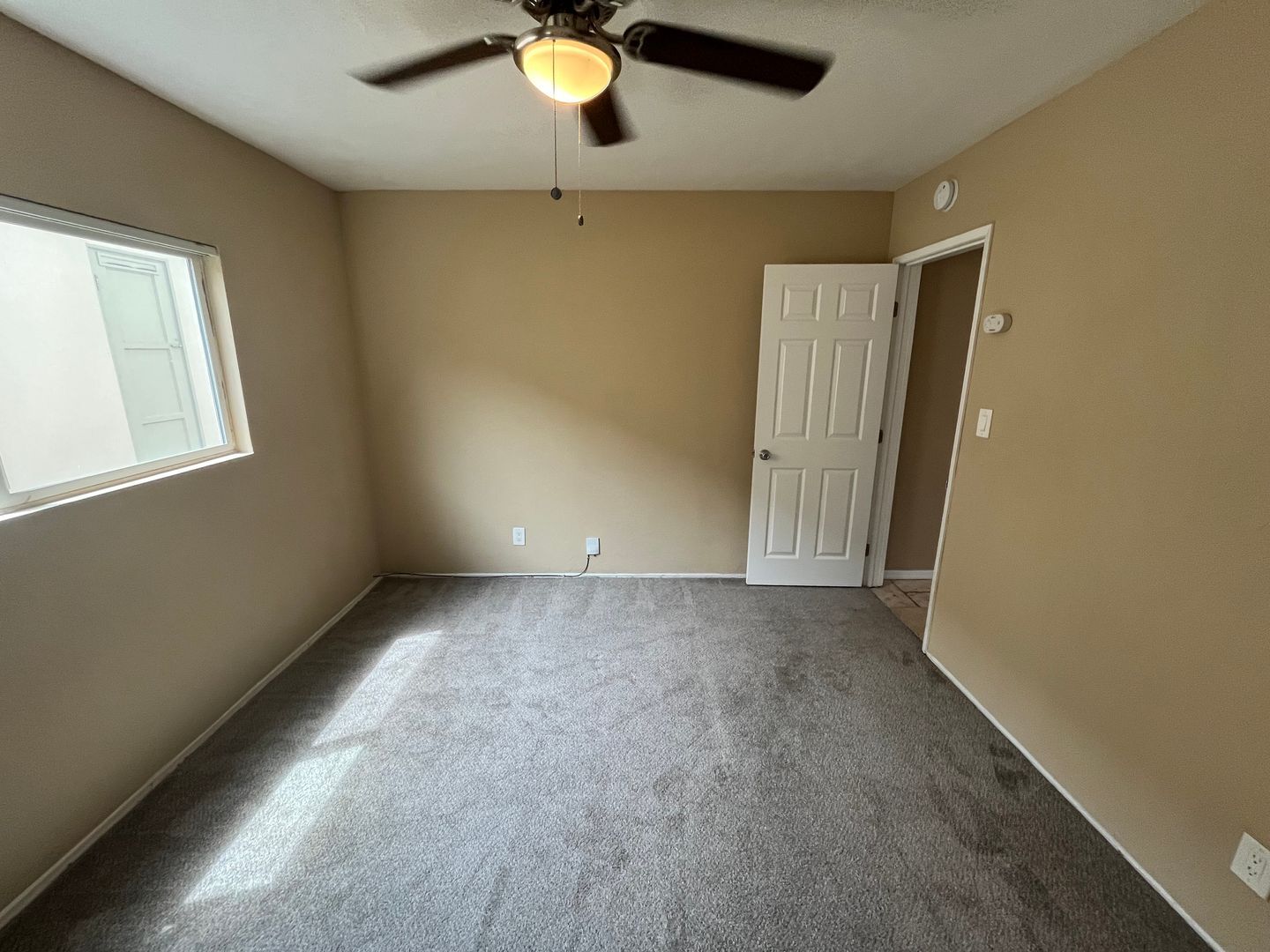 5065 W. Point Loma Blvd -C - San Diego - California - 1 bed, 1 bath rental property