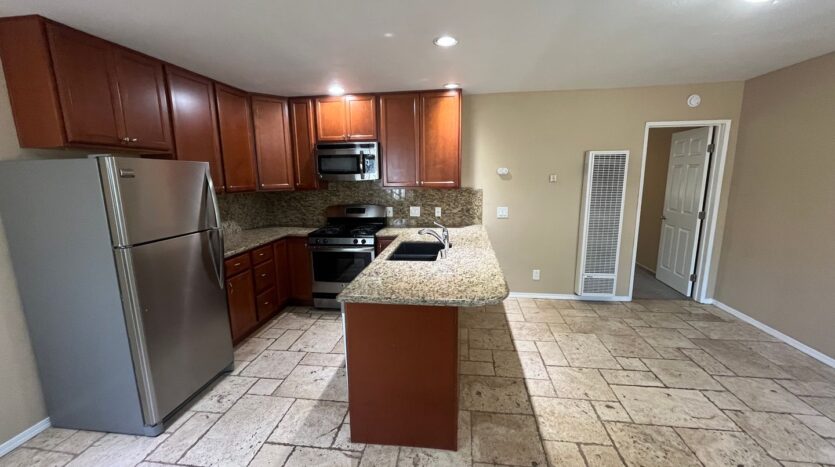 5065 W. Point Loma Blvd -C - San Diego - California - 1 bed, 1 bath rental property