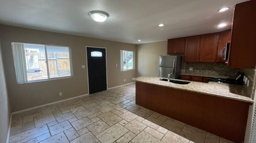 5065 W. Point Loma Blvd -C - San Diego - California - 1 bed, 1 bath rental property