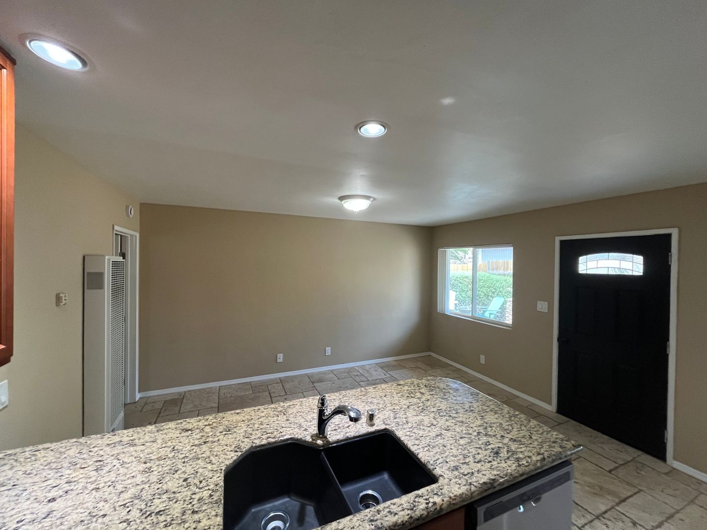 5065 W. Point Loma Blvd -C - San Diego - California - 1 bed, 1 bath rental property