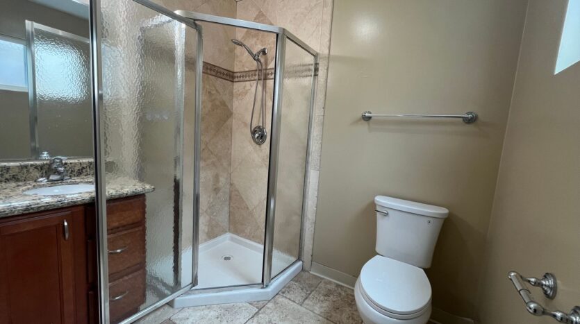 5065 W. Point Loma Blvd -C - San Diego - California - 1 bed, 1 bath rental property