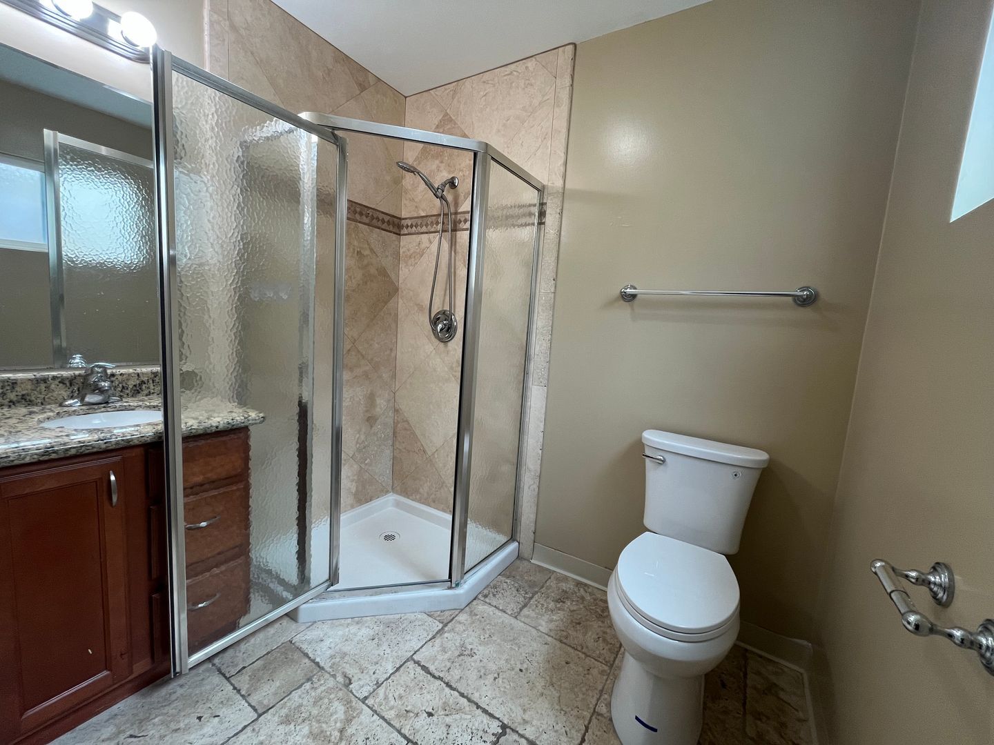 5065 W. Point Loma Blvd -C - San Diego - California - 1 bed, 1 bath rental property