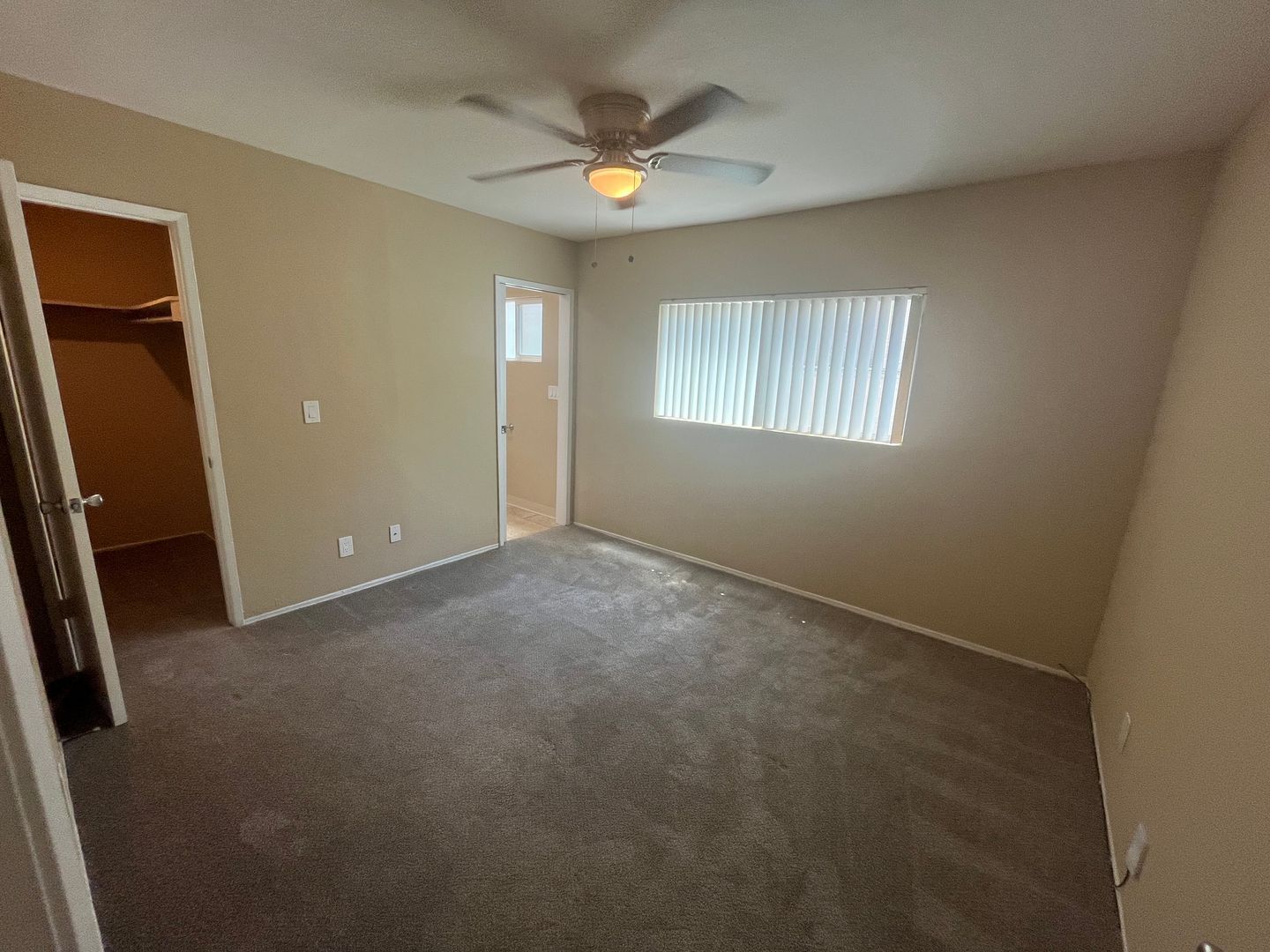 5065 W. Point Loma Blvd -C - San Diego - California - 1 bed, 1 bath rental property
