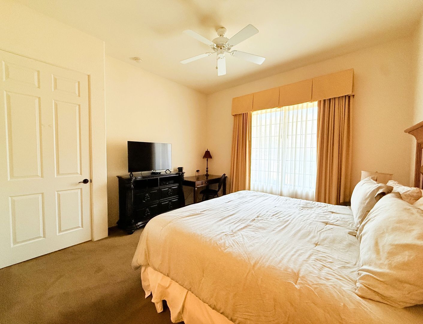 50650 Santa Rosa Plaza Unit 1 - La Quinta - California - 1 bed, 1 bath rental property
