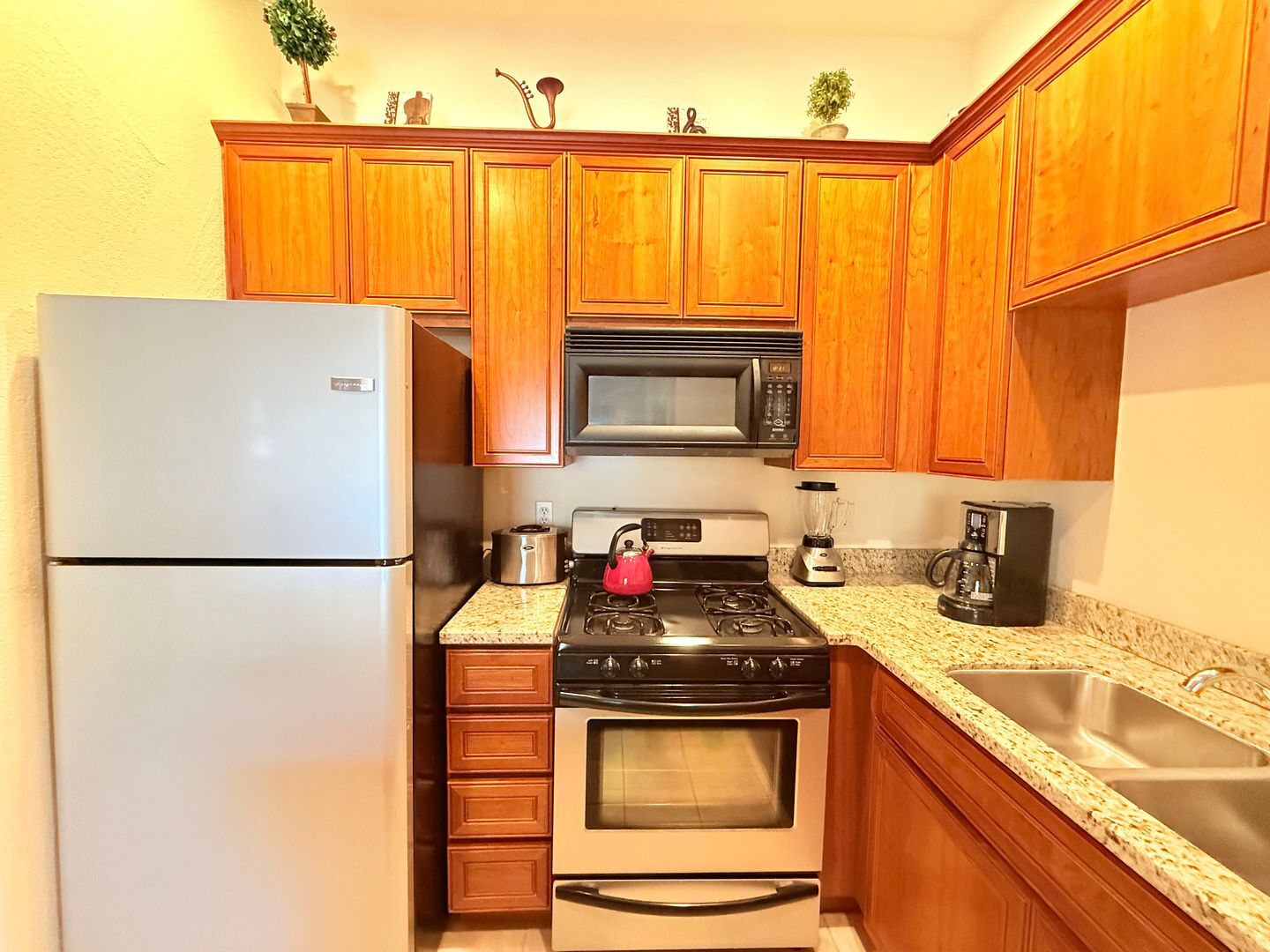 50650 Santa Rosa Plaza Unit 1 - La Quinta - California - 1 bed, 1 bath rental property