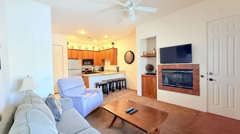 50650 Santa Rosa Plaza Unit 1 - La Quinta - California - 1 bed, 1 bath rental property