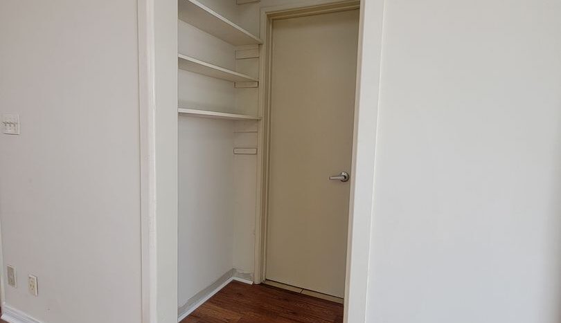 5165- 5165 1/2 Santa Monica Blvd. - Los Angeles - California - 1 bed, 1 bath rental property