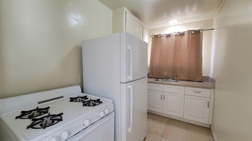 5165- 5165 1/2 Santa Monica Blvd. - Los Angeles - California - 1 bed, 1 bath rental property