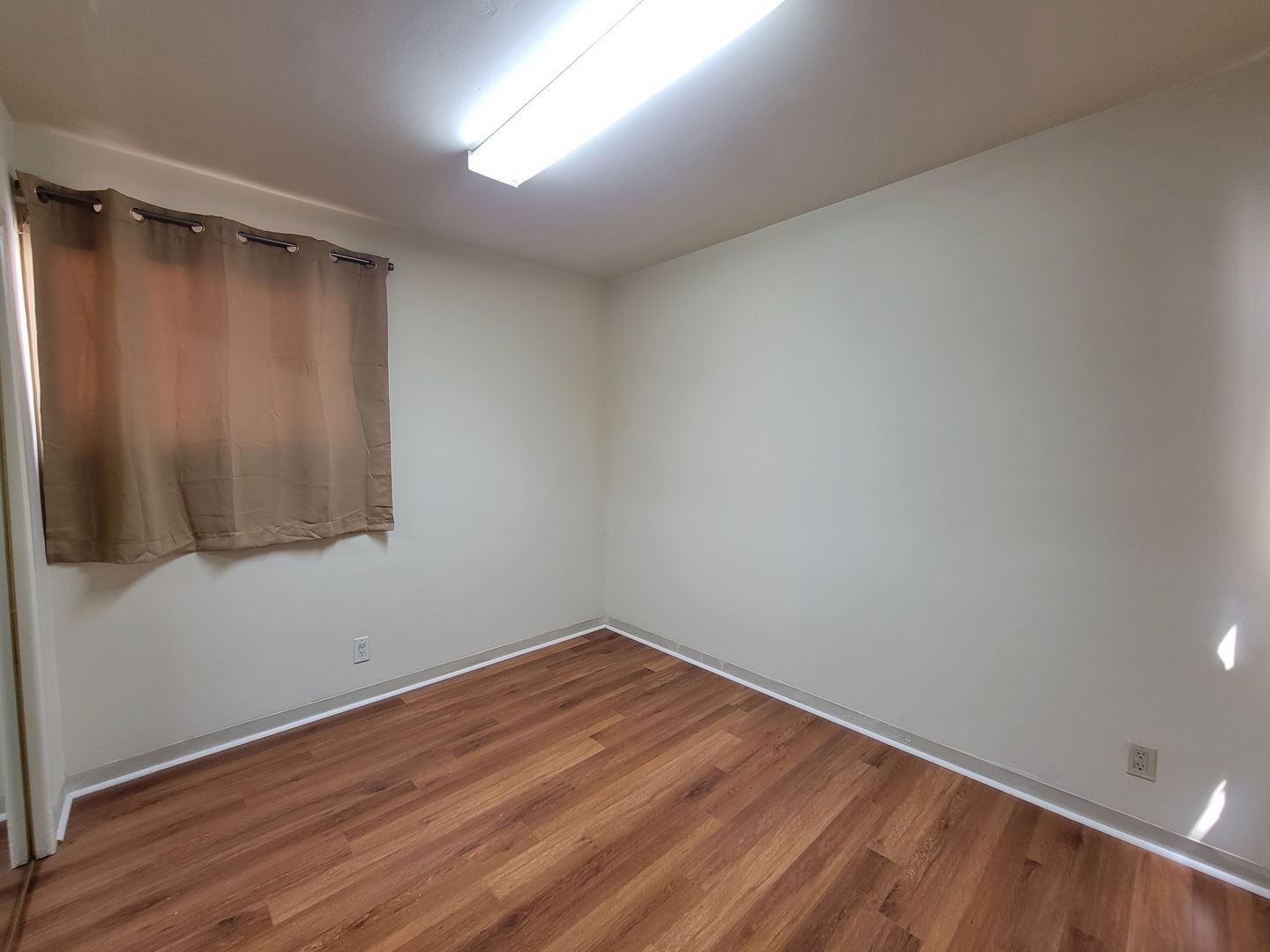 5165- 5165 1/2 Santa Monica Blvd. - Los Angeles - California - 1 bed, 1 bath rental property