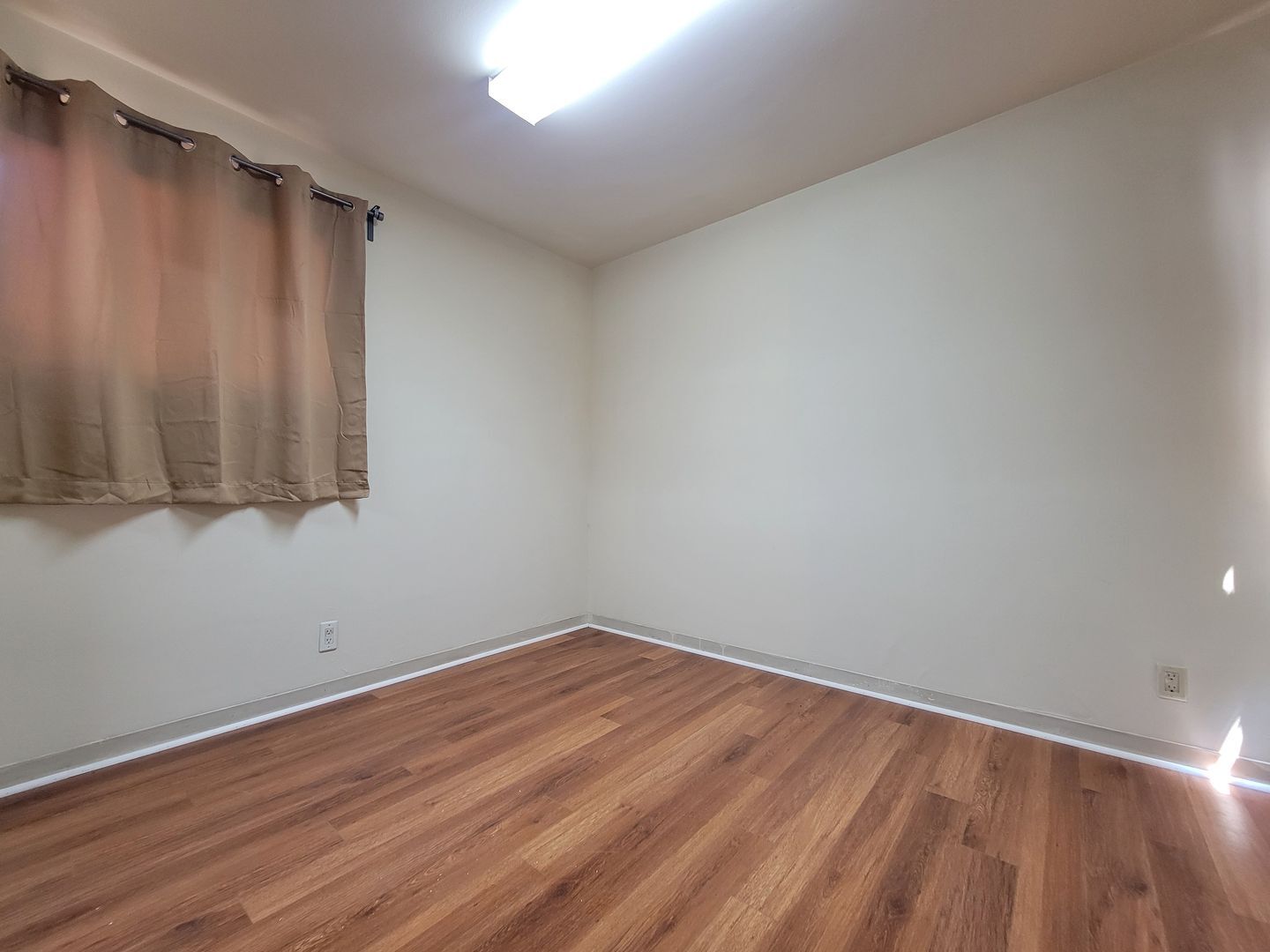 5165- 5165 1/2 Santa Monica Blvd. - Los Angeles - California - 1 bed, 1 bath rental property