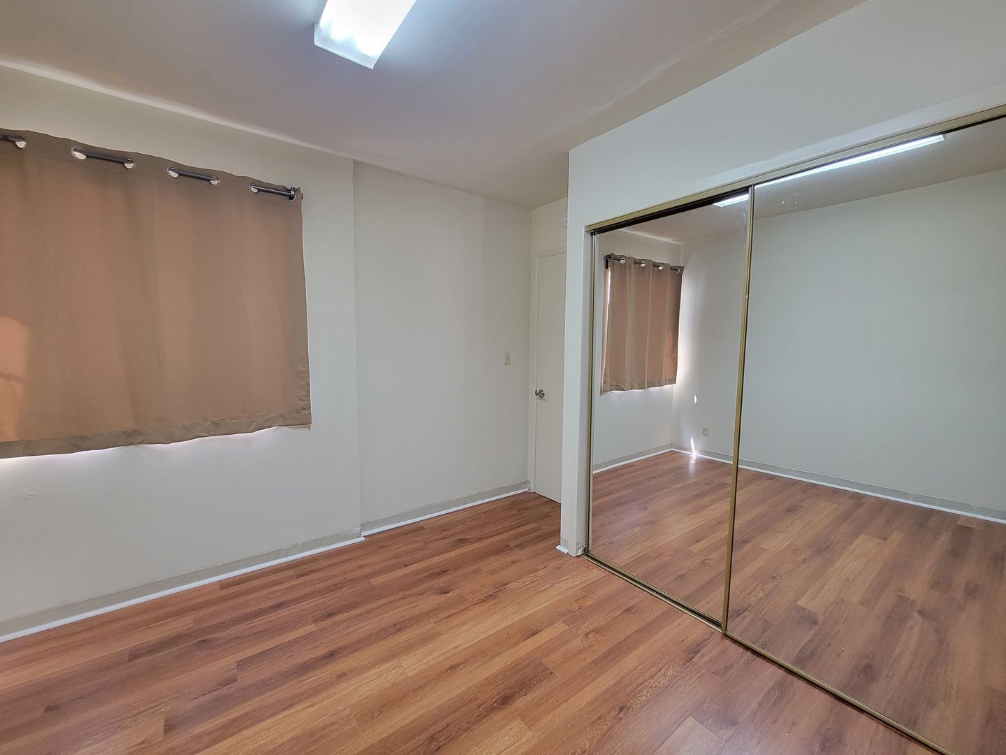 5165- 5165 1/2 Santa Monica Blvd. - Los Angeles - California - 1 bed, 1 bath rental property