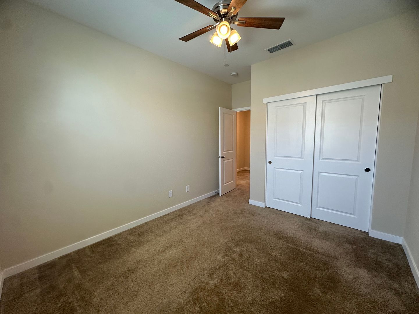 5301 E Commerce Way  #62102  - Sacramento - California - 3 bed, 2 bath rental property