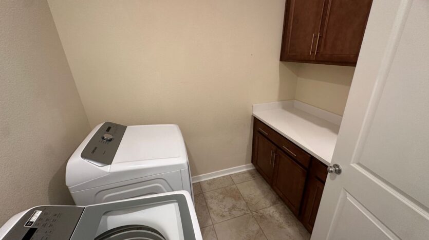 5301 E Commerce Way  #62102  - Sacramento - California - 3 bed, 2 bath rental property