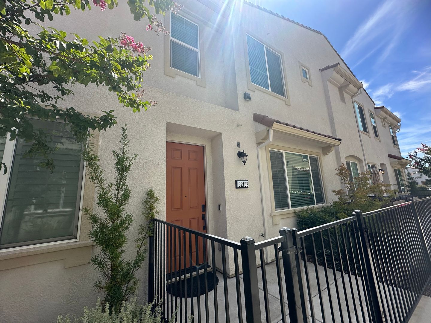 5301 E Commerce Way  #62102