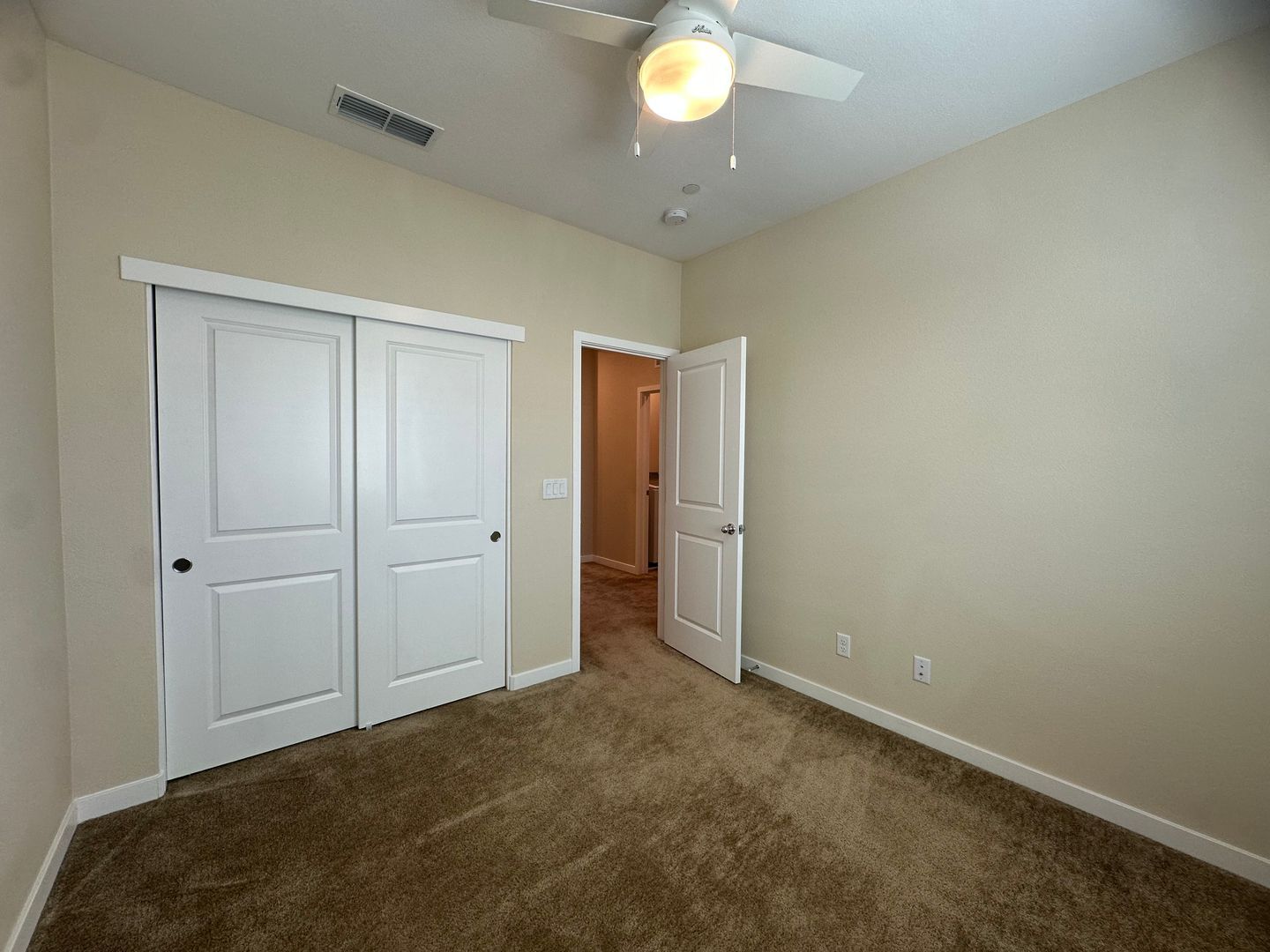 5301 E Commerce Way  #62102  - Sacramento - California - 3 bed, 2 bath rental property