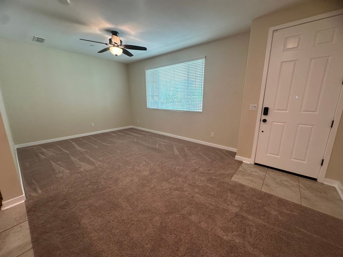 5301 E Commerce Way  #62102  - Sacramento - California - 3 bed, 2 bath rental property