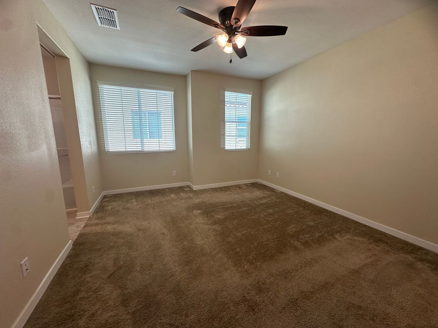 5301 E Commerce Way  #62102  - Sacramento - California - 3 bed, 2 bath rental property