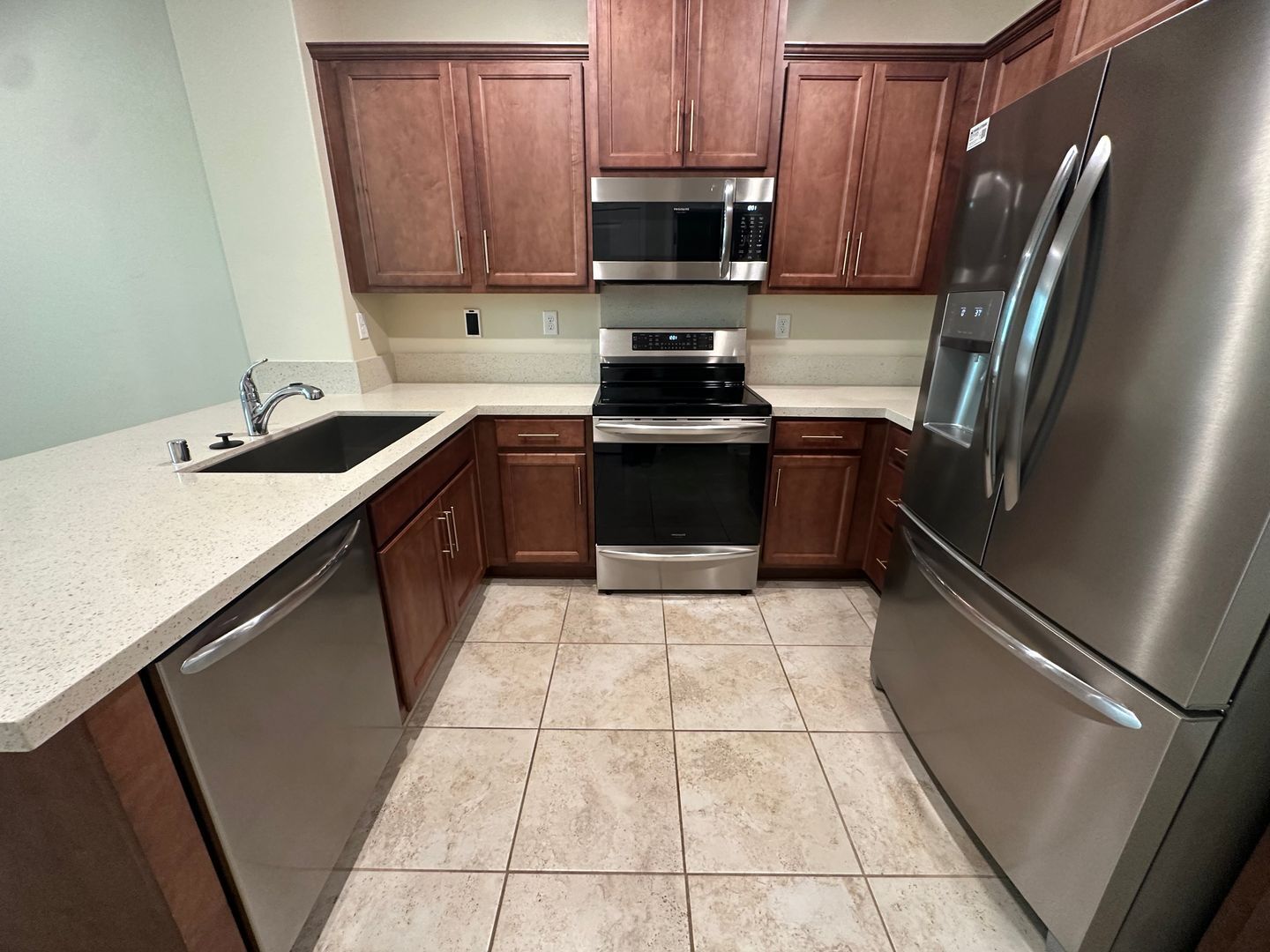 5301 E Commerce Way  #62102  - Sacramento - California - 3 bed, 2 bath rental property