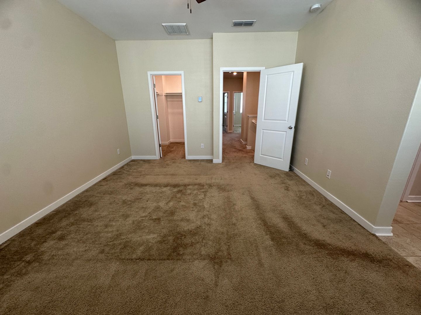 5301 E Commerce Way  #62102  - Sacramento - California - 3 bed, 2 bath rental property