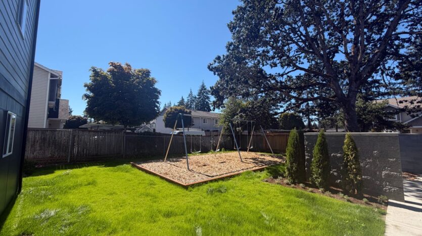 5324 San Francisco Ave SW - Lakewood - Washington - 2 bed, 1 bath rental property