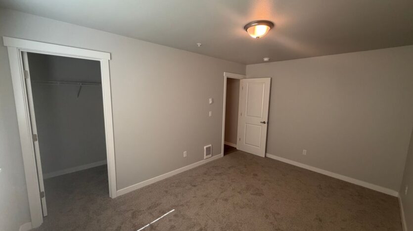 5324 San Francisco Ave SW - Lakewood - Washington - 3 bed, 1.5 bath rental property