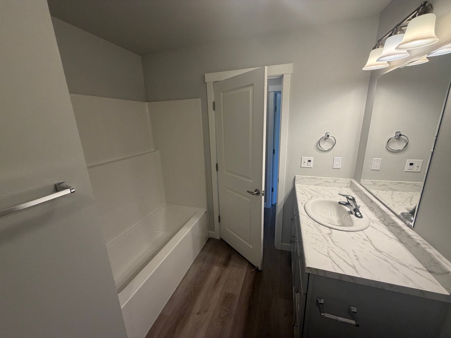 5324 San Francisco Ave SW - Lakewood - Washington - 2 bed, 1 bath rental property