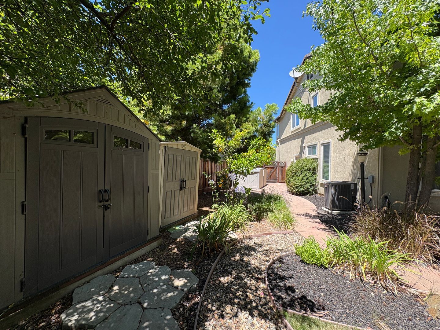 5411 Asterwood Drive - Dublin - California - 4 bed, 3 bath rental property