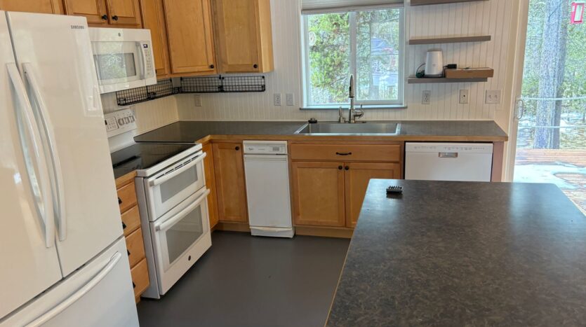 55803 Snow Goose Rd  - Bend - Oregon - 3 bed, 2 bath rental property