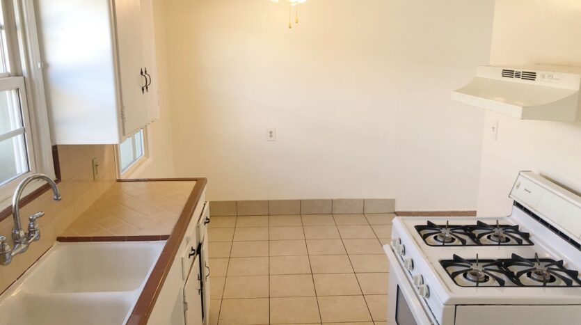 5881 Fullerton Ave - B - Buena Park - California - 1 bed, 1 bath rental property